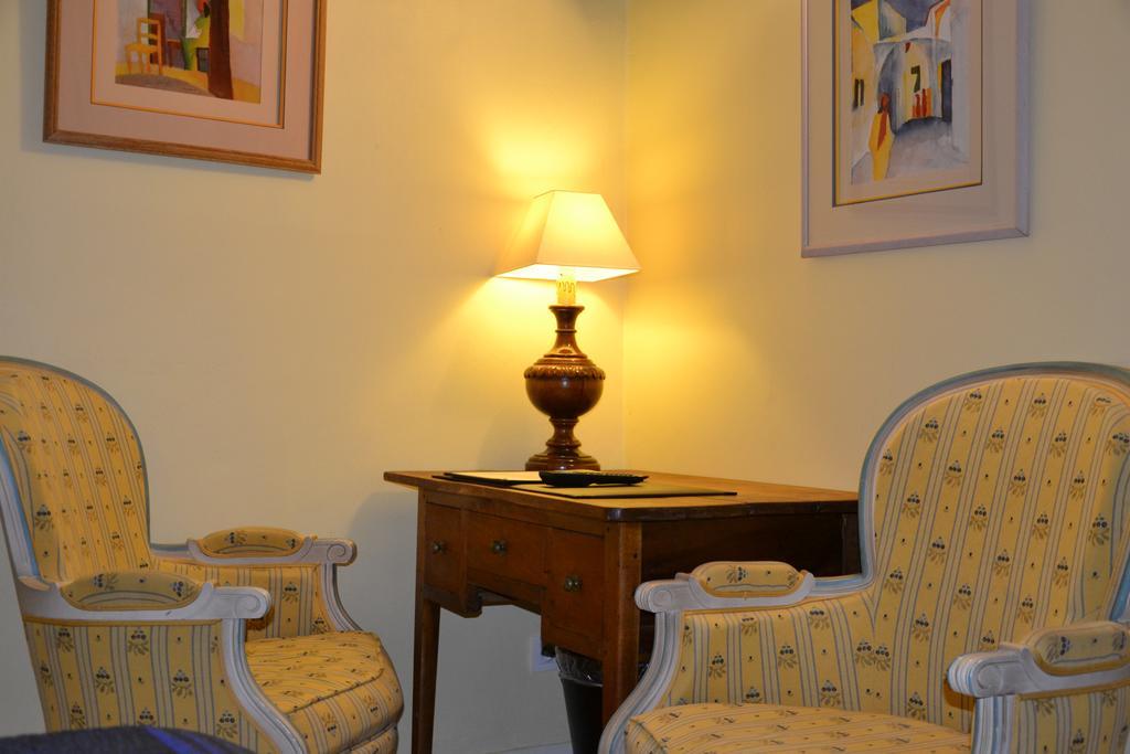 Hotellerie De L'Esplanade Rians  Номер фото